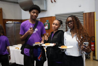 Agrandir l'image 10 sur 11, fenêtre modale