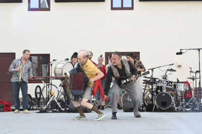 Agrandir l'image 2 sur 14, fenêtre modale