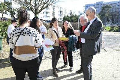 Agrandir l'image 3 sur 13, fenêtre modale