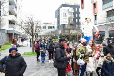 Agrandir l'image 10 sur 20, fenêtre modale