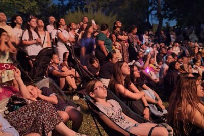 Agrandir l'image 2 sur 25, fenêtre modale