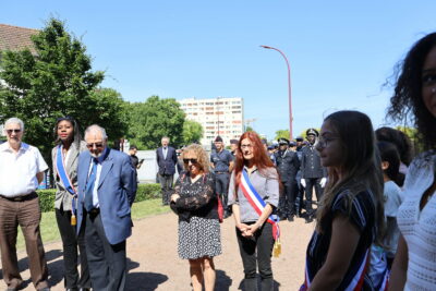 Agrandir l'image 6 sur 9, fenêtre modale