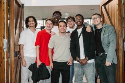 Agrandir l'image 4 sur 17, fenêtre modale